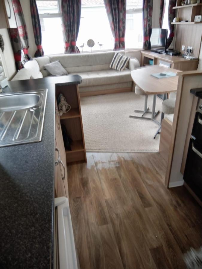 Swift Loire Hotel Jaywick Sands Екстериор снимка
